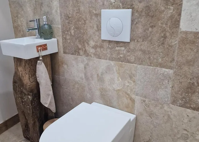 Le 23 Maison Silva Apartment *